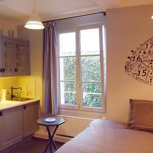 Petit - Oasis In Marais Apartment Paris